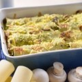 Włoskie cannelloni ze szpinakiem, zapiekane żółtym serem - cannelloni ze szpinakiem przepi włoska kuchnia przepisy cannelloni zapiekane serem