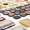 Makijaż wiosenny powinien akcentować świeżość - makijaż na wiosnę 2014 trendy moda