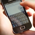 Aplikacje mobilne: Z telefonem na zakupy - aplikacje mobilne zakupy smartfon sprzeda� logistyka kurier