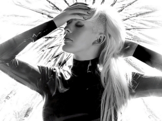 Ellie Goulding (Elena Jane Goulding)
