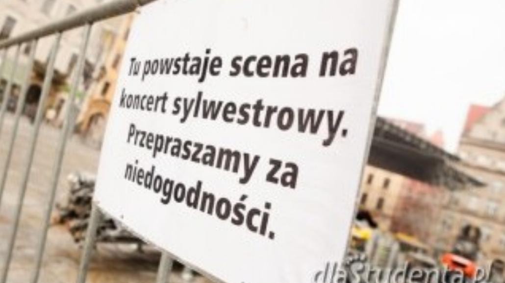 Rośnie scena sylwestrowa na wrocławskim rynku!