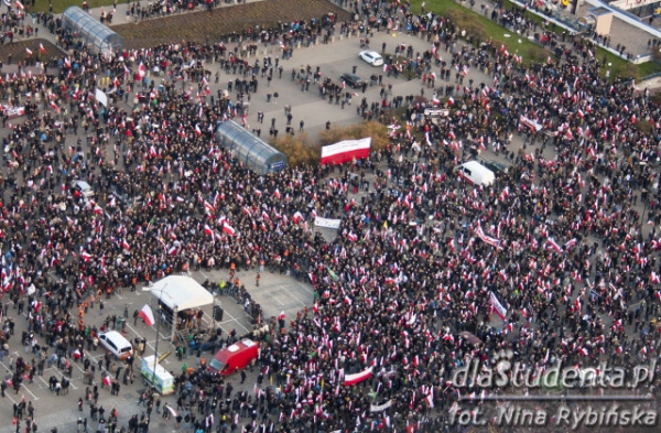 Marsz Niepodległości - Warszawa  - Zdjęcie nr 2
