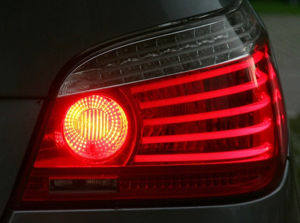 Światła przeciwmgłowe - rodzaje świateł w samochodzie