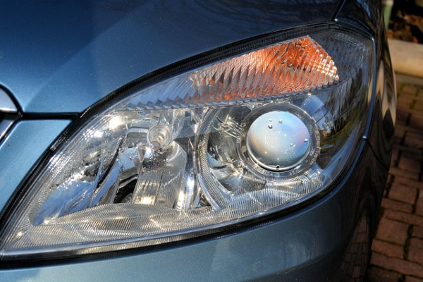 Światła drogowe - rodzaje świateł w samochodzie