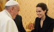 Angelina Jolie spotyka się z papieżem przy okazji pokazu filmu Niezłomny  - Zdjęcie nr 1