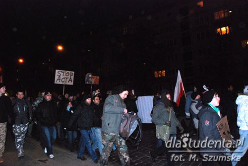 Rząd pod sąd - Wrocław przeciwko ACTA (FOTO)  - Zdjęcie nr 2