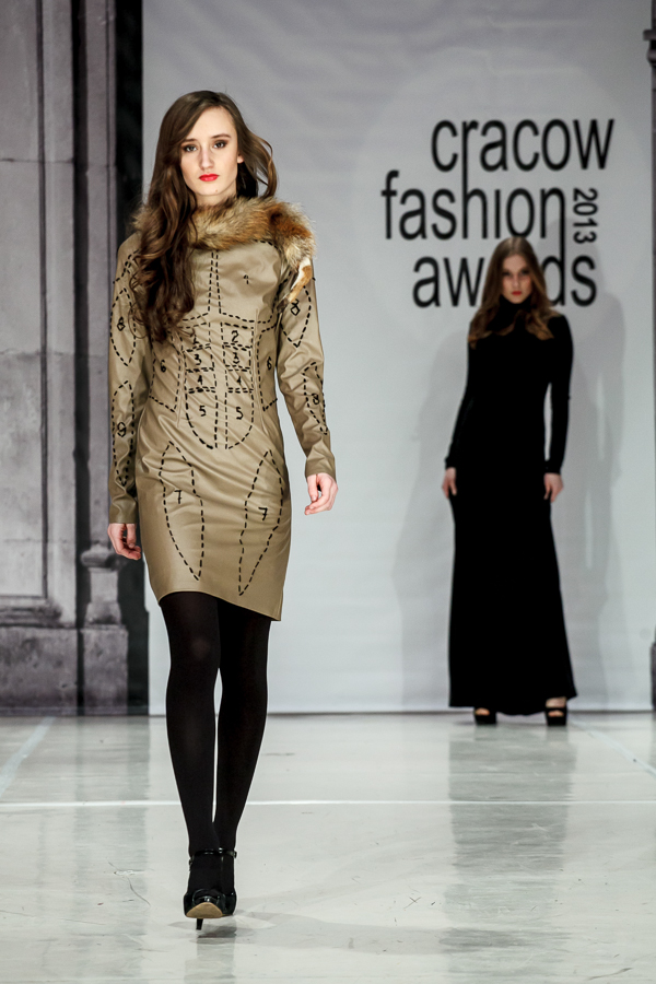 Cracow Fashion Awards 2013 - pokaz dyplomowy  - Zdjęcie nr 14