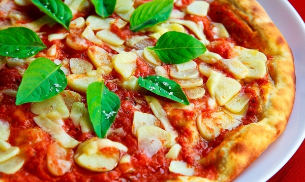 Najszybsza pizza powstaje w 4 minuty, a wykonuje ją mistrz Andrea Mandinella