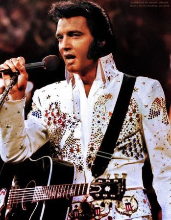 3. Elvis Presley - 55 milionów dolarów