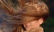 Wiatr, który niszczy fryzurę