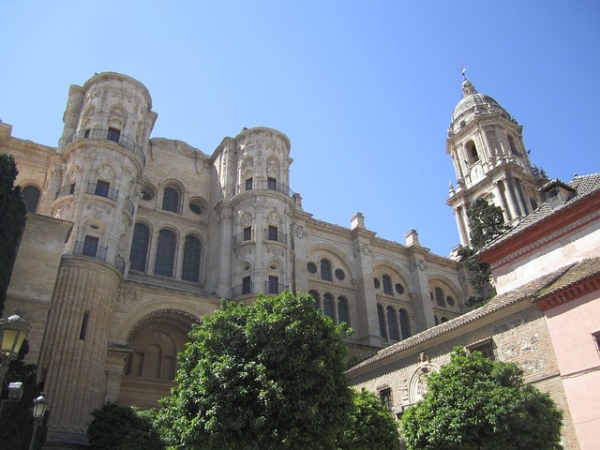 Malaga - magiczne miasto z niepowtarzalnymi zabytkami