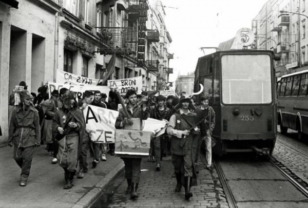 Manifestacja studencka podczas stanu wojennego  - Zdjęcie nr 19