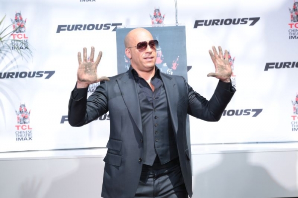 Vin Diesel odciska ręce i nogi w Los Angeles  - Zdjęcie nr 4