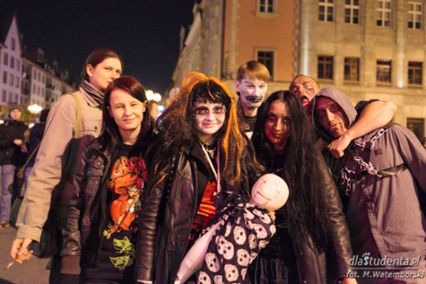 Marsz Wampirów i Zombie Walk we Wrocławiu  - Zdjęcie nr 16