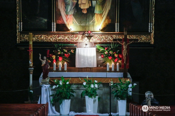 Ołtarz w parafii św. Jacka