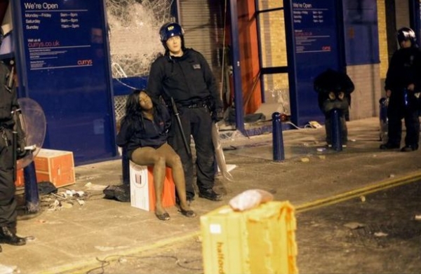 Zamieszki w Londynie  - Zdjęcie nr 7
