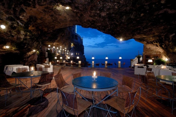 Hotel Ristorante Grotta Palazzese Polignano a Mare, Włochy