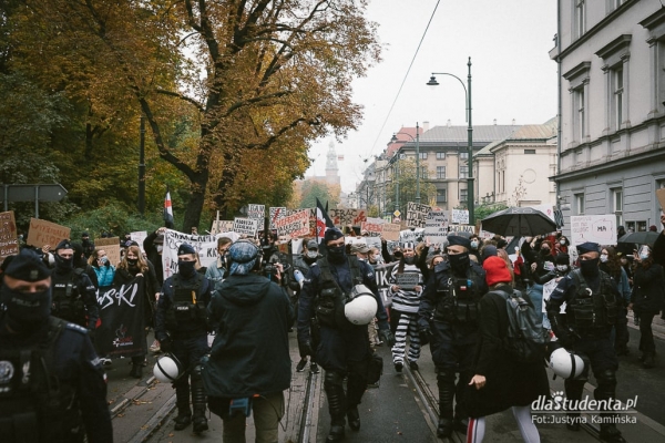 Strajk kobiet przeciw zakazowi aborcji w Polsce  - Zdjęcie nr 20