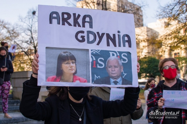 Strajk kobiet przeciw zakazowi aborcji w Polsce  - Zdjęcie nr 16
