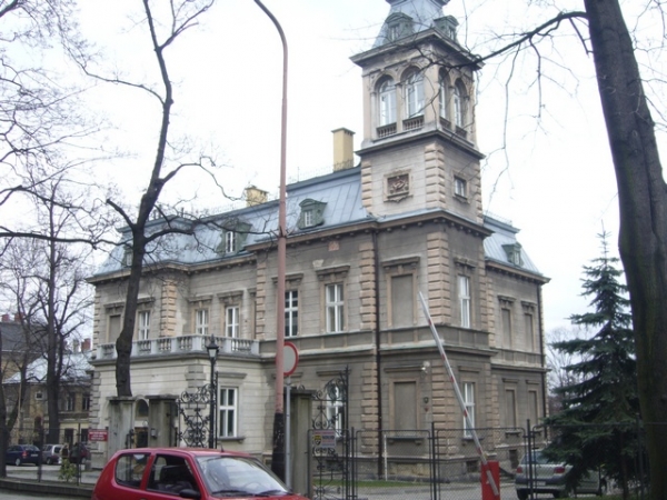 2. Akademia Techniczno-Humanistyczna w Bielsku-Białej - 50,0%