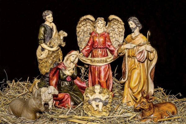 Pierwszą szopkę stworzył św. Franciszek z Asyżu, który zamiast posągów posłużył się żywymi ludźmi, którzy wzięli udział w przedstawieniu narodzin Jezusa