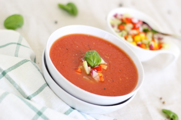 Pyszna zupa krem z papryki i pomidorów