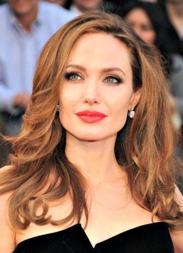10. Angelina Jolie (ur. 1975)