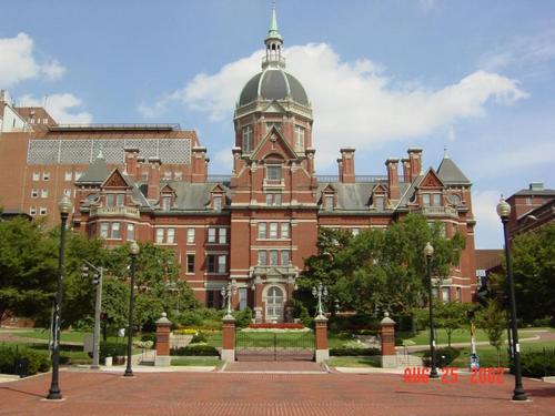 17. The Johns Hopkins University (Baltimore, Stany Zjednoczone)