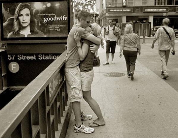 Przez 30 lat fotografował całujące się pary  - Zdjęcie nr 5