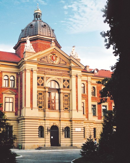 13. Uniwersytet Ekonomiczny w Krakowie - 2700 zł