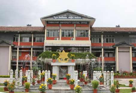 10. Tribhuvan University (Nepal) - 500,000 studentów
