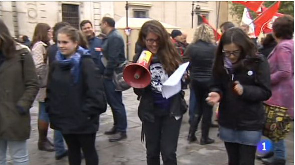 Hiszpańscy studenci protestują przeciwko Dekretowi 3 plus 1  - Zdjęcie nr 6