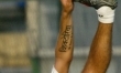 David Beckham i jego napis po hebrajsku, który znaczy 