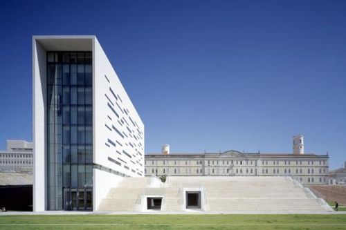 19. 	Nova School of Business and Economics (Portugalia)
