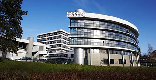 4. Essec Business School (Francja, Singapur)