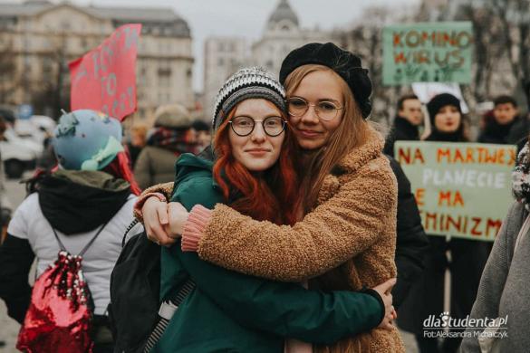 Feminizm dla Klimatu. Klimat na antykapitalizm - manifa w Warszawie
