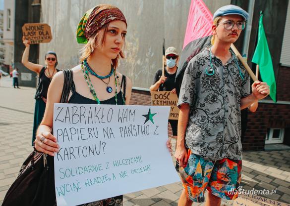 "Puszcza Zostaje" - Wrocław solidarnie z osobami broniącymi natury