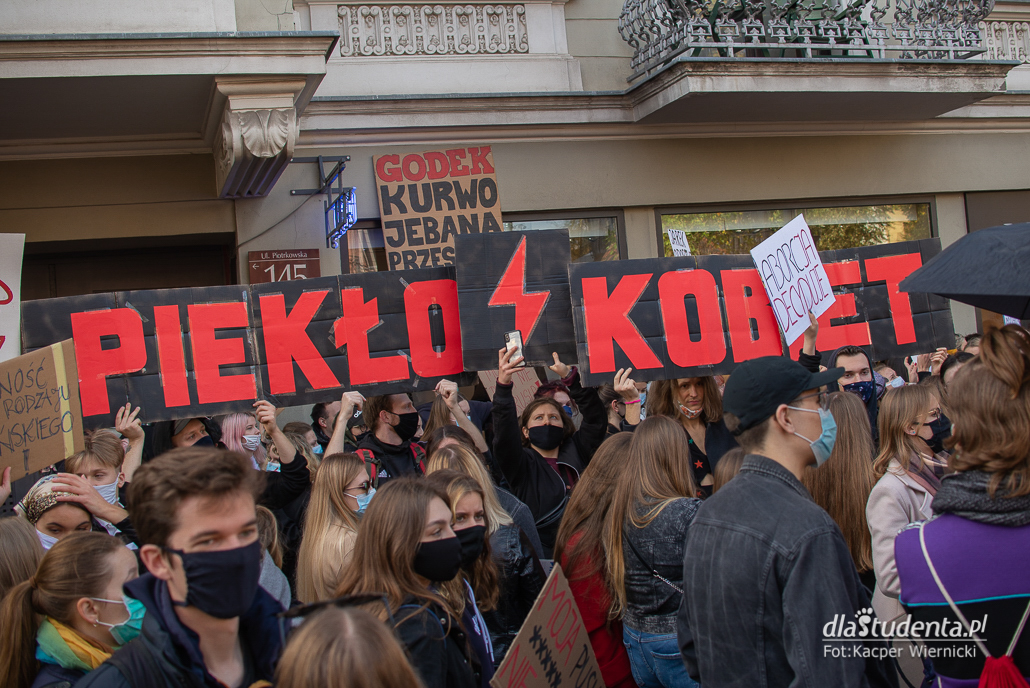 Strajk Kobiet: To jest Wojna - strajk studentów w Łodzi - zdjęcie nr 2