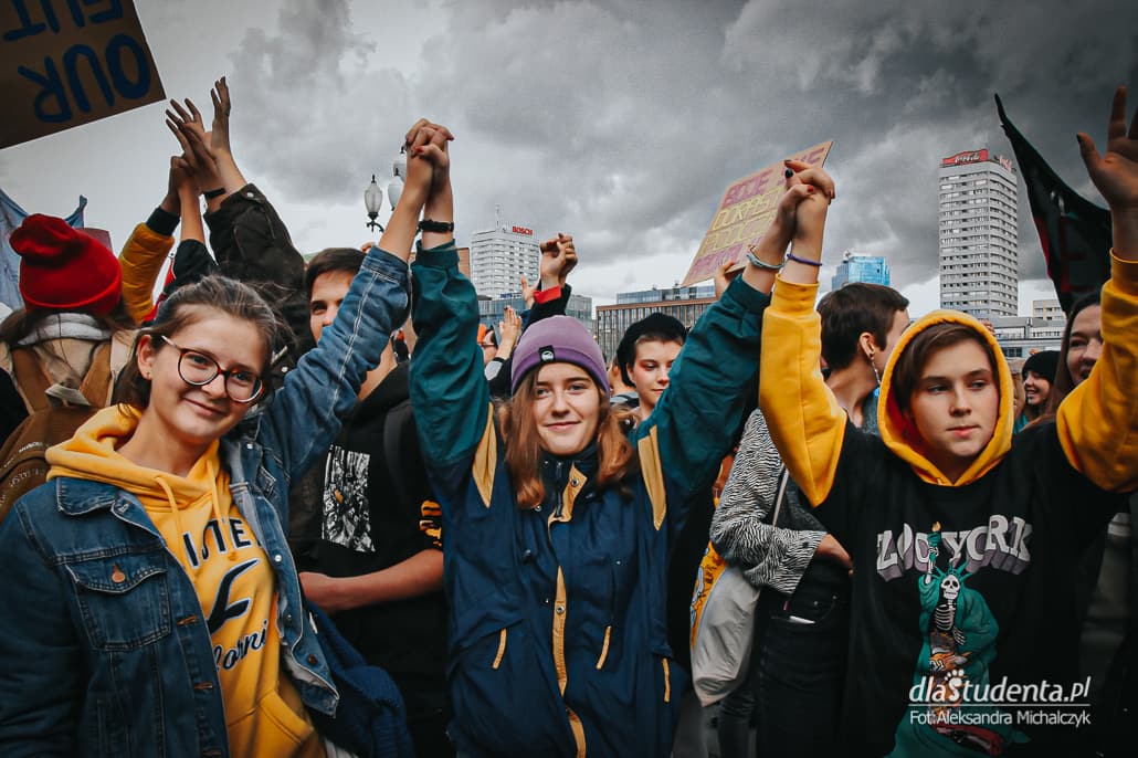 Młodzieżowy Strajk Klimatyczny w Warszawie - zdjęcie nr 4