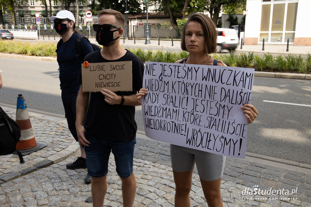 Gruntujemy Cnoty Niewieście - manifestacja w Warszawie - zdjęcie nr 5