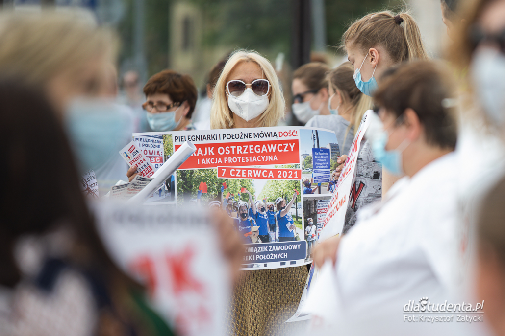 Protest pielęgniarek we Wrocławiu - zdjęcie nr 1