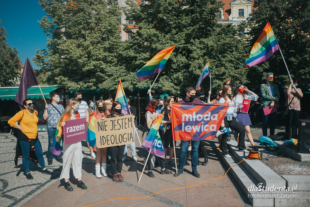 Stop przemocy wobec osób LGBTQIA - manifestacja we Wrocławiu - zdjęcie nr 3