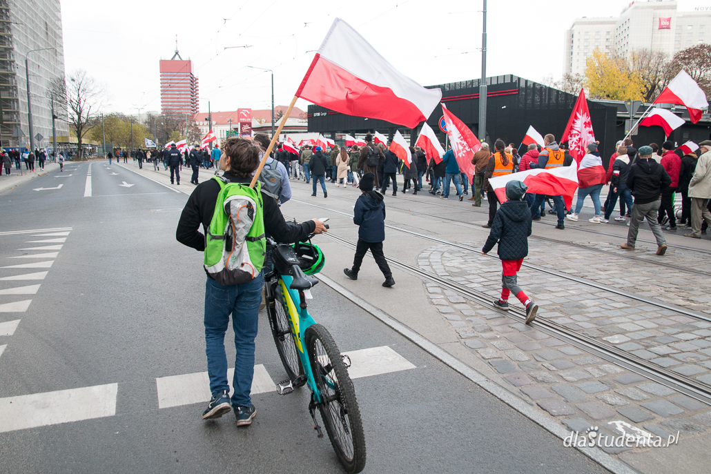 Marsz Niepodległości 2022 w Poznaniu - zdjęcie nr 4