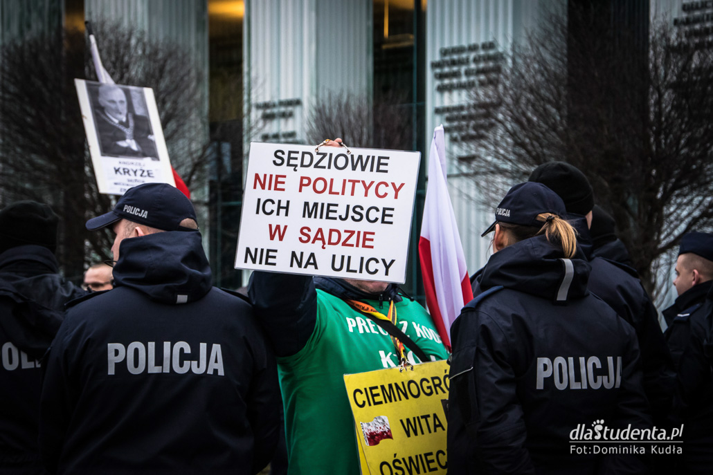  "Marsz Tysiąca Tóg" - Protest sędziów w Warszawie - zdjęcie nr 6