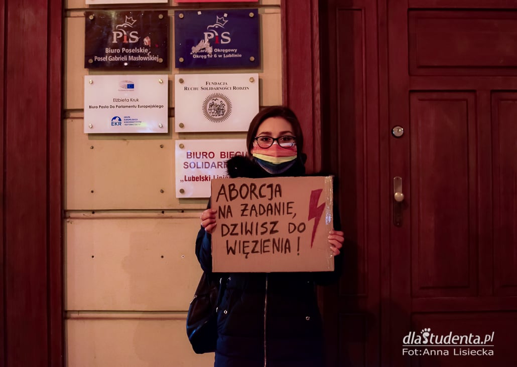 Strajk Kobiet 2021: Spontaniczny spacer w Lublinie - zdjęcie nr 3