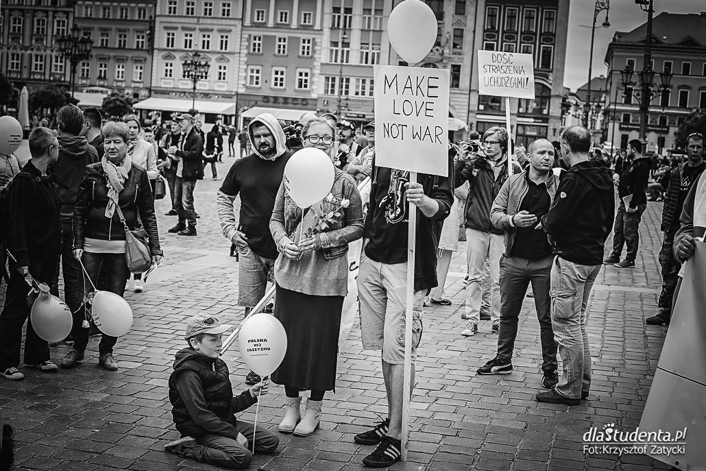 Wrocław: Manifestacja - Polska wolna od faszyzmu - zdjęcie nr 10