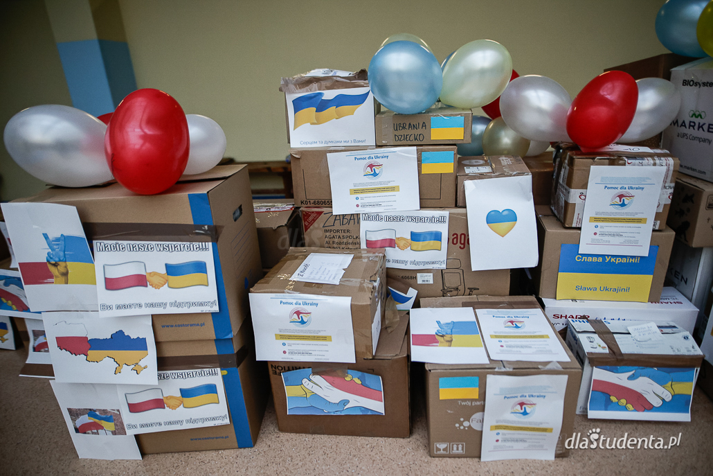 Zbiórka darów dla Ukrainy w Szkole Podstawowej nr 17 we Wrocławiu - zdjęcie nr 8