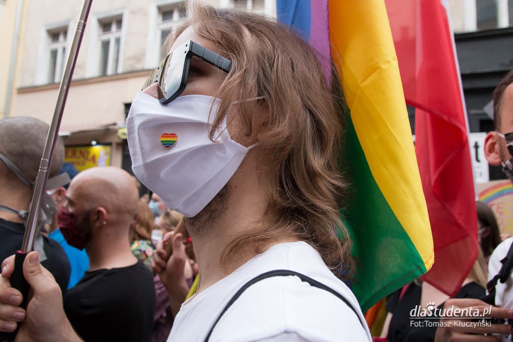 Poznań broni tęczy - manifestacja w obronie LGBT - zdjęcie nr 8