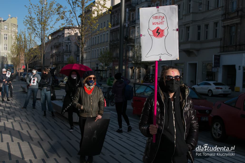 Protest Kobiet w Poznaniu - dzień 2 - zdjęcie nr 6