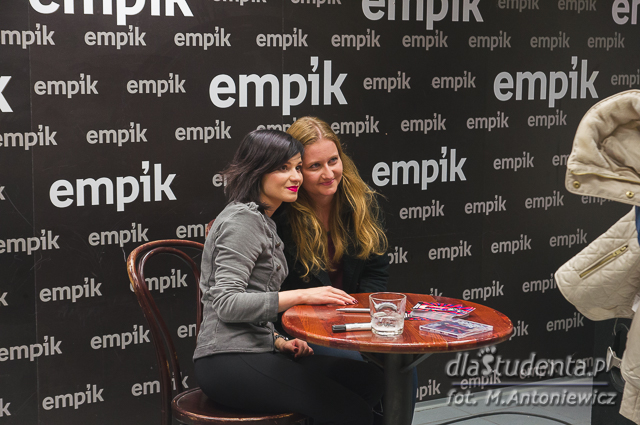 Ewelina Lisowska podpisuje nową płytę na Empik Tour 2014 - zdjęcie nr 2